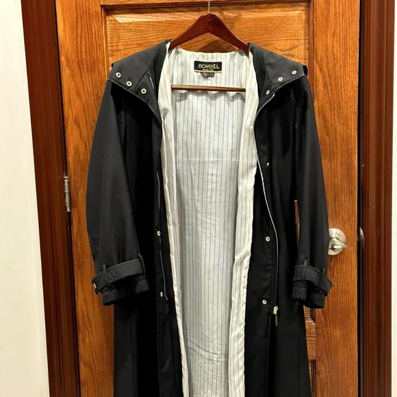 Coat - Picture 4 of 4